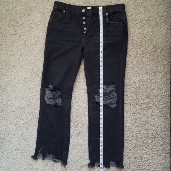 Free People Distressed Black jeans - Picture 7 of 9